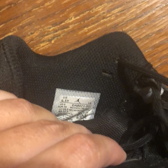 EUC Nike Jordan’s basketball shoes - Picture 6 of 6